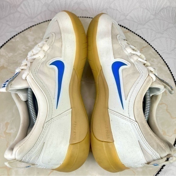 Nike SB Nyjah Free 2 Sneakers Womens Size 8 White Blue Gum Soles Athletic Shoes - Picture 8 of 9